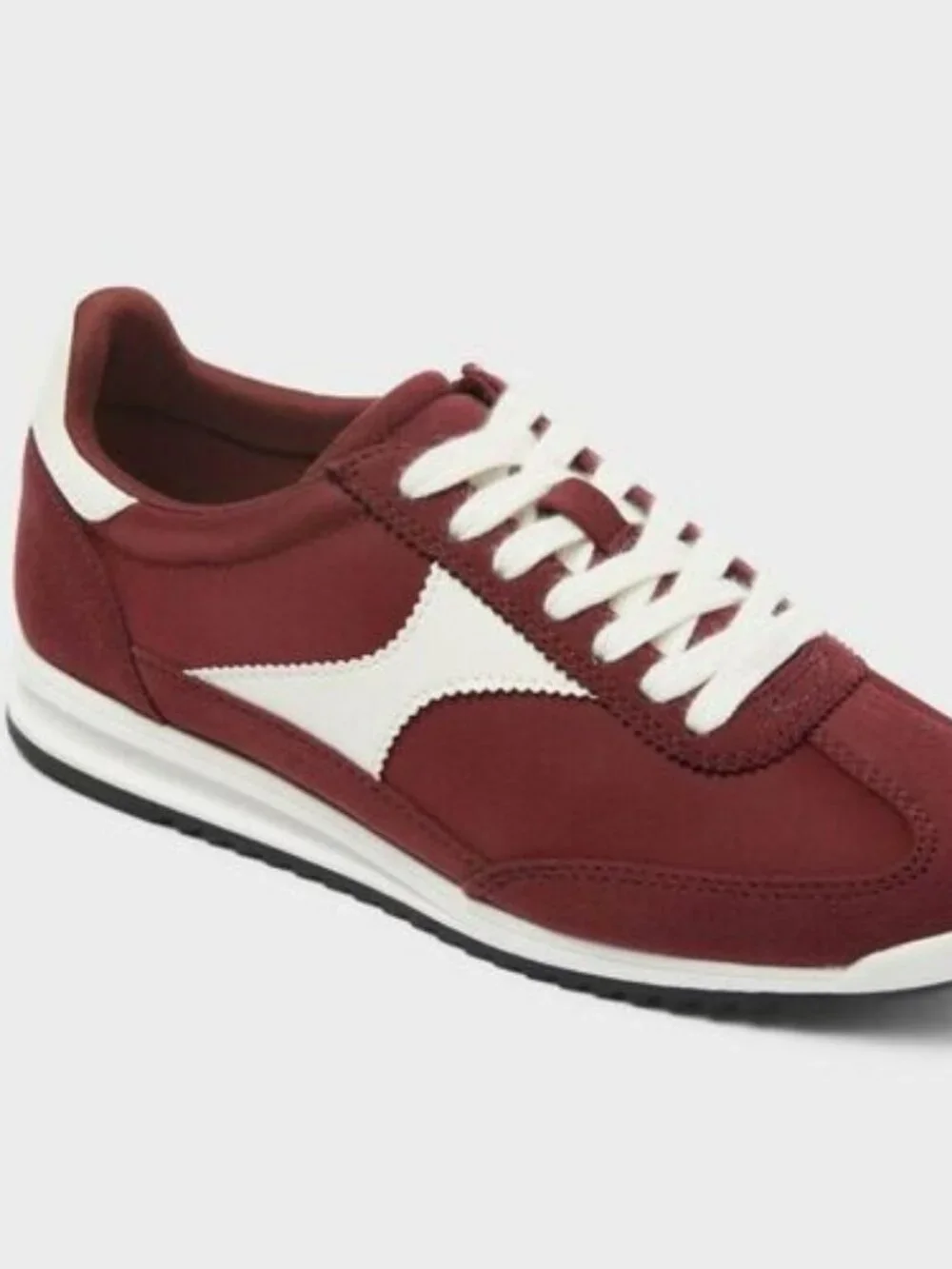 Women’s Skyler Sneakers Memory Foam Insole -Universal Thread Burgundy Size 7 NEW